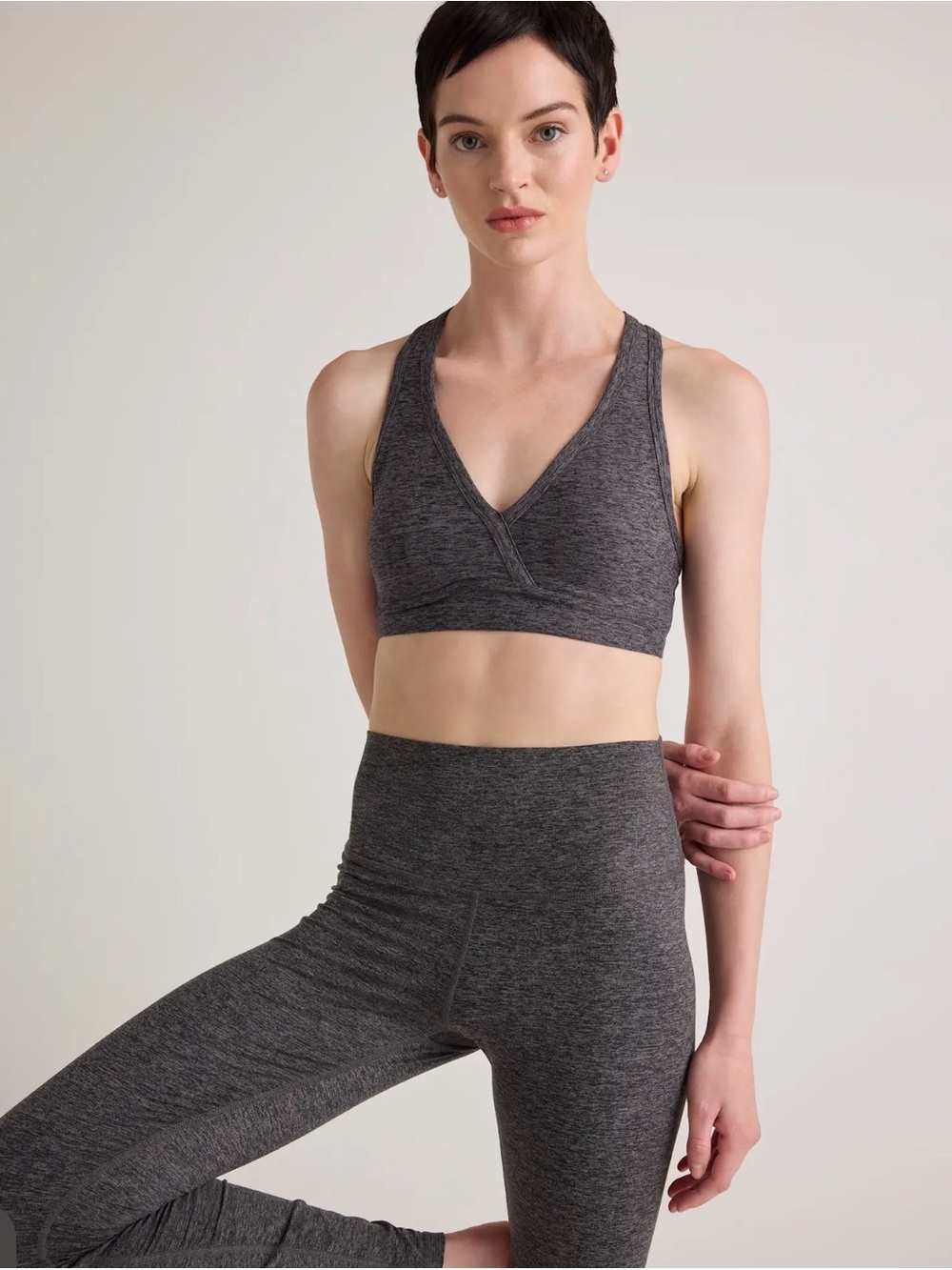 Quince Ultra Soft V-Neck Racer Back Bra in Heather Charcoal Size Small 1000